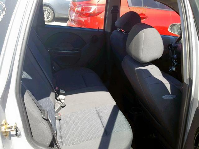 KL1TD66616B668040 - 2006 CHEVROLET AVEO BASE ვერცხლისფერი ფოტო 6