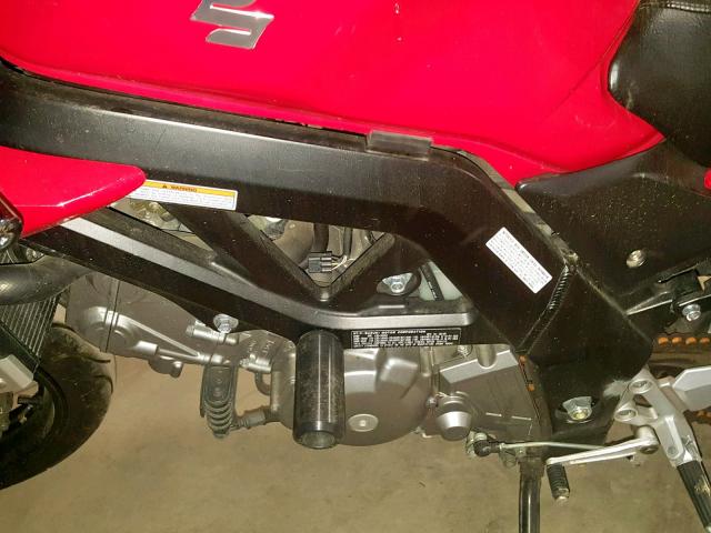 JS1VP53A962101015 - 2006 SUZUKI SV650 RED photo 7