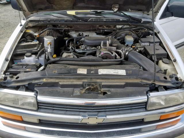 1GNDT13W7X2181599 - 1999 CHEVROLET BLAZER WHITE photo 7