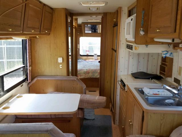 1GBKP37W2K3301908 - 1989 WINNEBAGO CHIEFTAIN BEIGE photo 6