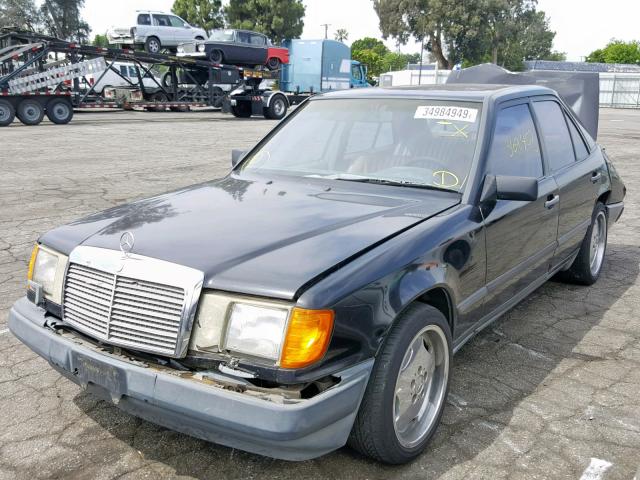 WDBEA30D2JA727724 - 1988 MERCEDES-BENZ 300 E BLACK photo 2