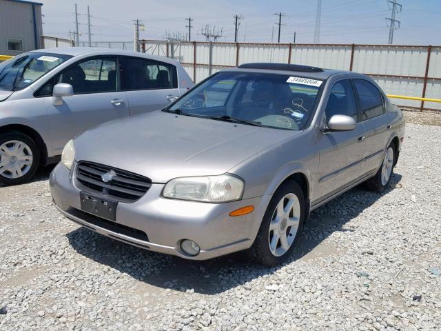 JN1CA31D31T838877 - 2001 NISSAN MAXIMA GXE SILVER photo 2