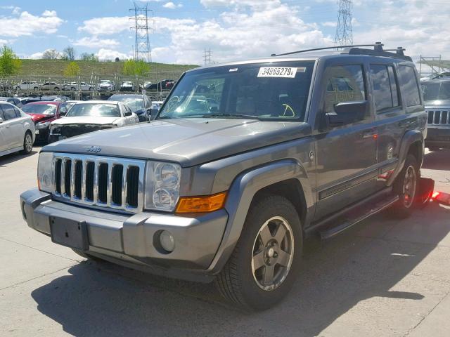1J8HG48P27C627016 - 2007 JEEP COMMANDER GRAY photo 2