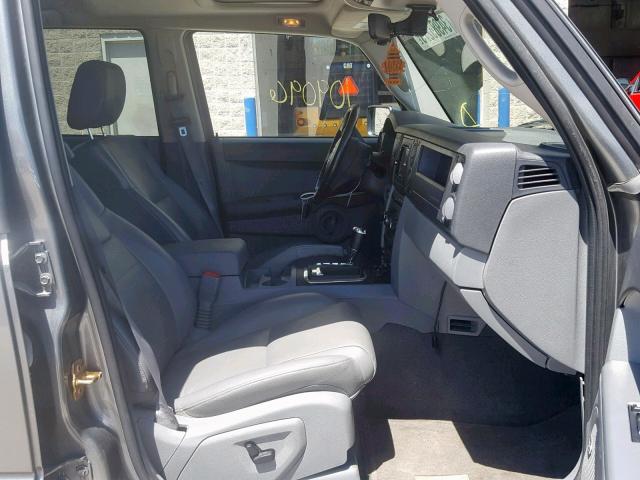 1J8HG48P27C627016 - 2007 JEEP COMMANDER GRAY photo 5
