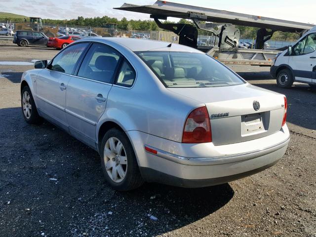 WVWRH63B02P183622 - 2002 VOLKSWAGEN PASSAT GLX SILVER photo 3