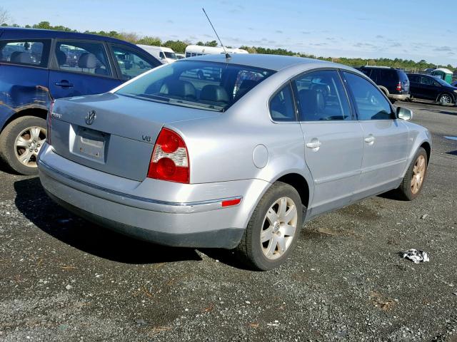 WVWRH63B02P183622 - 2002 VOLKSWAGEN PASSAT GLX SILVER photo 4