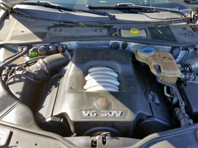 WVWRH63B02P183622 - 2002 VOLKSWAGEN PASSAT GLX SILVER photo 7