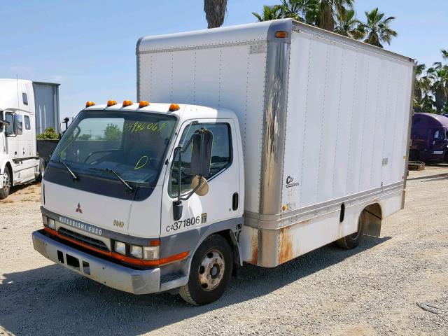 JW6BHE1SX2L001091 - 2002 MITSUBISHI FE 640 WHITE photo 2