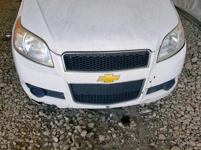 KL1TD6DE1AB049344 - 2010 CHEVROLET AVEO LS WHITE photo 9