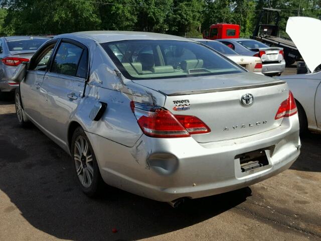 4T1BK36BX5U010253 - 2005 TOYOTA AVALON XL SILVER photo 3