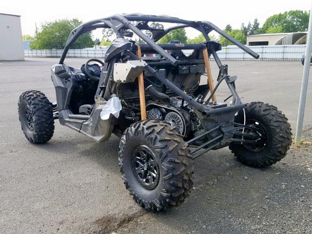 3JBVXAW26JK001604 - 2018 CAN-AM MAVERICK X BLACK photo 3