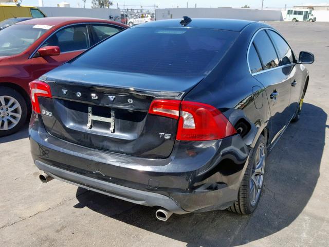 YV1622FS2C2105361 - 2012 VOLVO S60 T5 BLACK photo 4