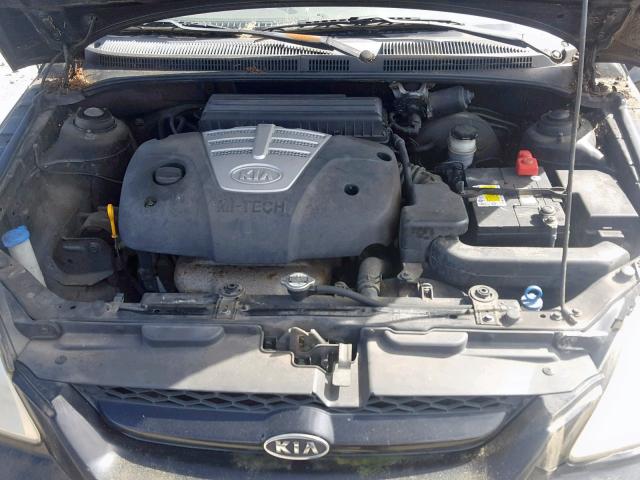 KNADC125246326924 - 2004 KIA RIO BLACK photo 7