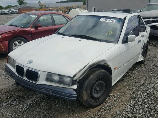 WBACC0324VEK22209 - 1997 BMW 318 I AUTO WHITE photo 2