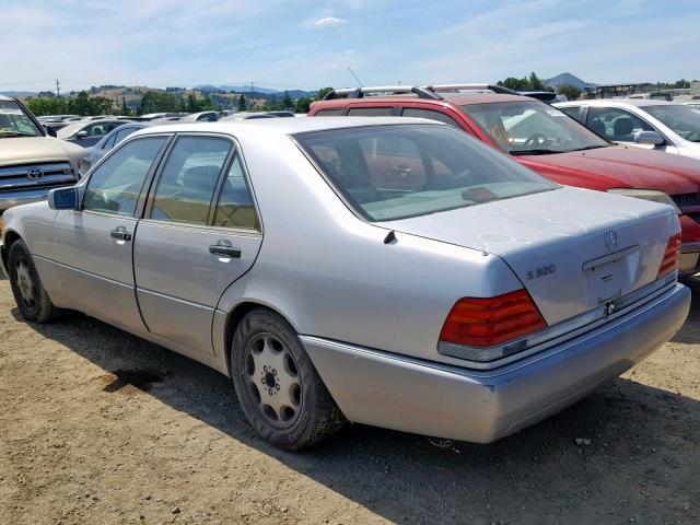 WDBGA32E0RA184755 - 1994 MERCEDES-BENZ S 320 SILVER photo 3