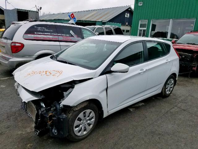 KMHCT5AE3HU339248 - 2017 HYUNDAI ACCENT SE WHITE photo 2