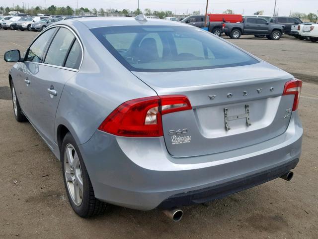 YV1612FH6D2176927 - 2013 VOLVO S60 T5 SILVER photo 3