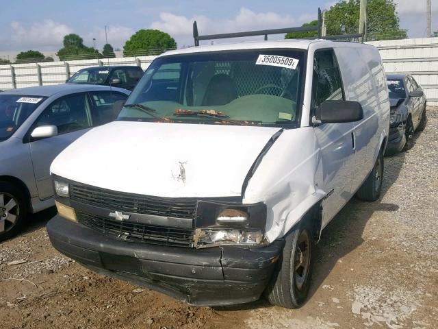 1GCDM19WX1B104844 - 2001 CHEVROLET ASTRO WHITE photo 2