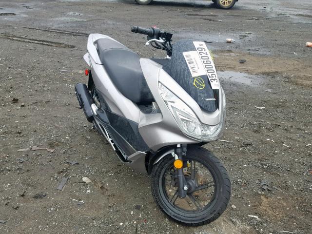 RLHKF1809GY101440 - 2016 HONDA PCX 150 GRAY photo 1