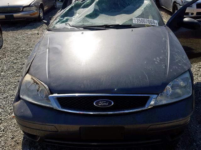 1FAFP31N66W149168 - 2006 FORD FOCUS ZX3 SILVER photo 7