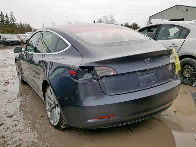 5YJ3E1EA5JF029809 - 2018 TESLA MODEL 3 GRAY photo 3