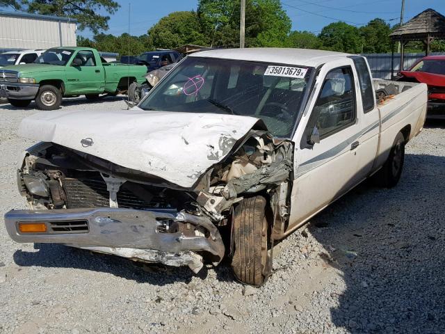 1N6SD16SXTC338890 - 1996 NISSAN TRUCK KING WHITE photo 2