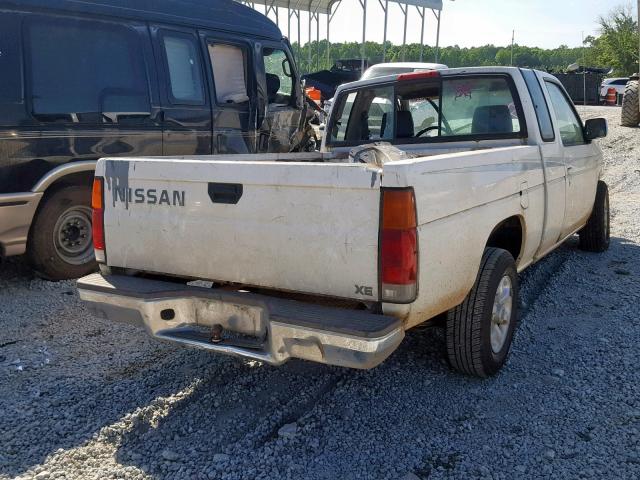 1N6SD16SXTC338890 - 1996 NISSAN TRUCK KING WHITE photo 4