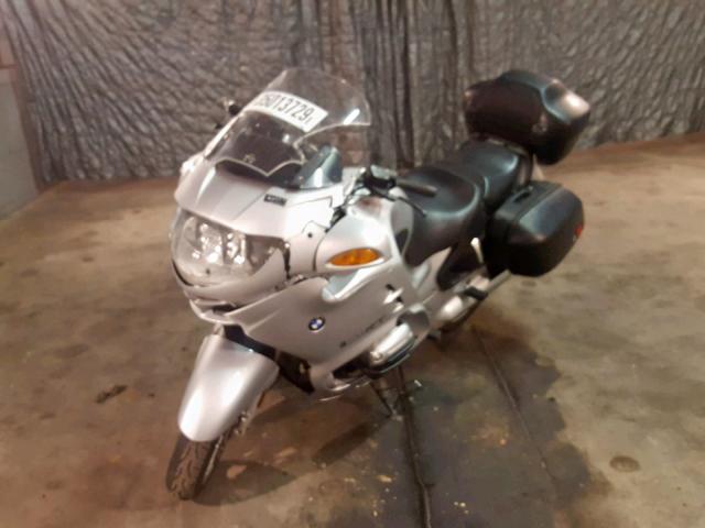 WB10499A43ZE90589 - 2003 BMW R1150 RT SILVER photo 2