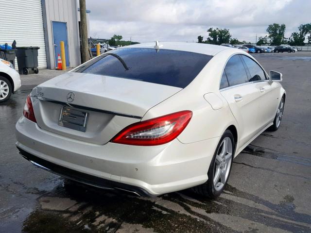 WDDLJ7DB8CA056674 - 2012 MERCEDES-BENZ CLS 550 WHITE photo 4