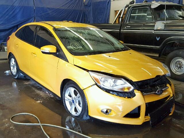 1FAHP3F23CL347629 - 2012 FORD FOCUS SE YELLOW photo 1