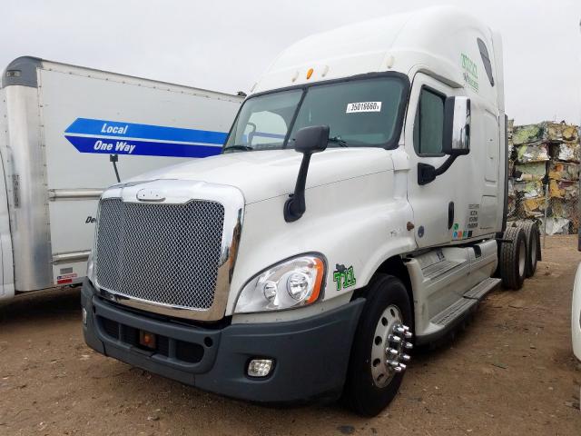 1FUJGLDVXBSBB2410 - 2011 FREIGHTLINER CASCADIA 125  photo 2