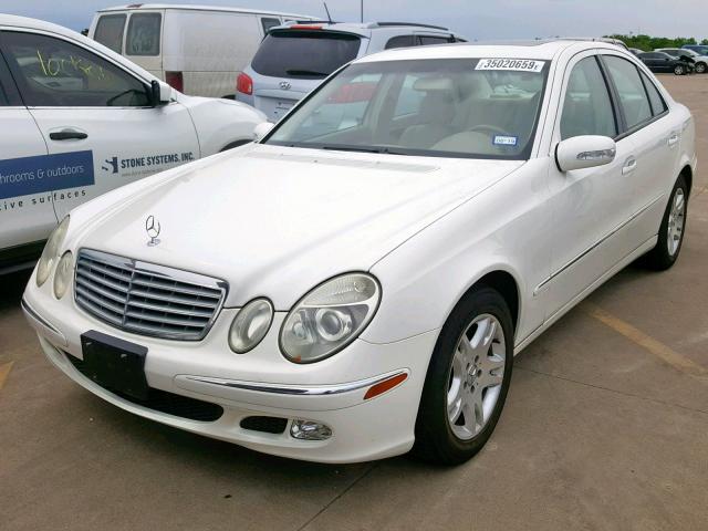 WDBUF65JX3A297148 - 2003 MERCEDES-BENZ E 320 WHITE photo 2