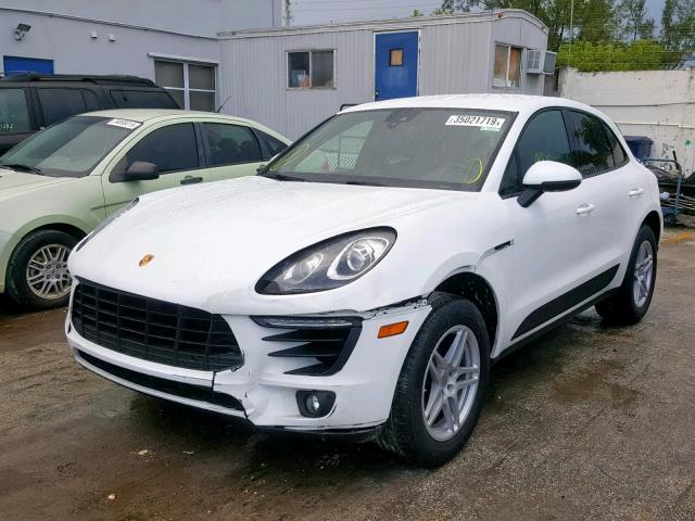 WP1AA2A59JLB22264 - 2018 PORSCHE MACAN WHITE photo 2