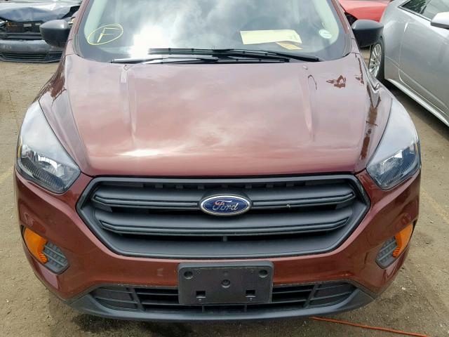 1FMCU0F77JUB83814 - 2018 FORD ESCAPE S MAROON photo 9