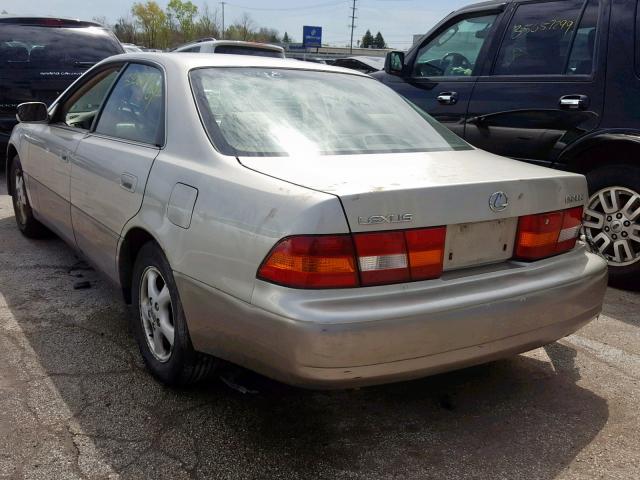 JT8BF28G4W5014952 - 1998 LEXUS ES 300 TAN photo 3