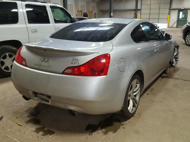 JNKCV64FX9M654296 - 2009 INFINITI G37 SILVER photo 4