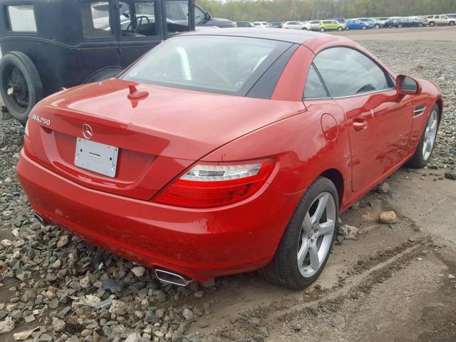 WDDPK4HA4EF074903 - 2014 MERCEDES-BENZ SLK 250 RED photo 4