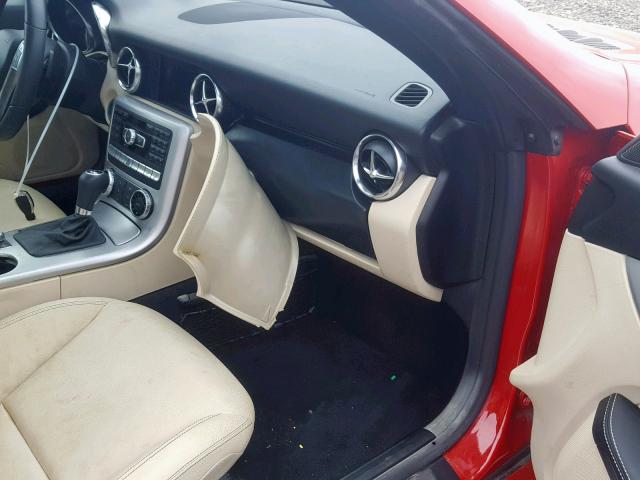 WDDPK4HA4EF074903 - 2014 MERCEDES-BENZ SLK 250 RED photo 9