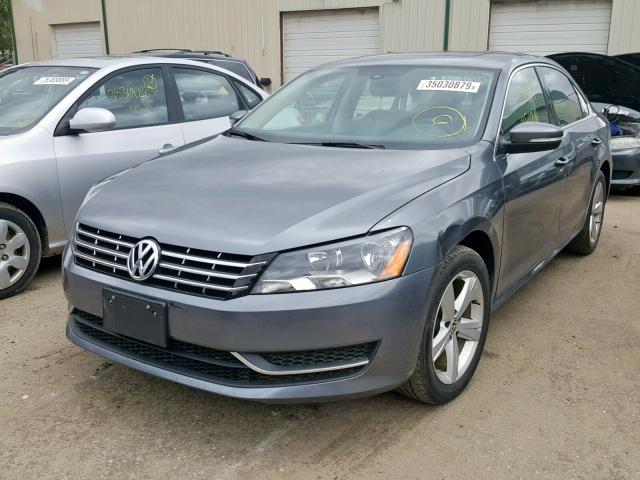 1VWBN7A36DC081194 - 2013 VOLKSWAGEN PASSAT SE GRAY photo 2