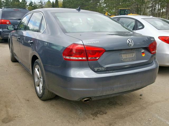 1VWBN7A36DC081194 - 2013 VOLKSWAGEN PASSAT SE GRAY photo 3