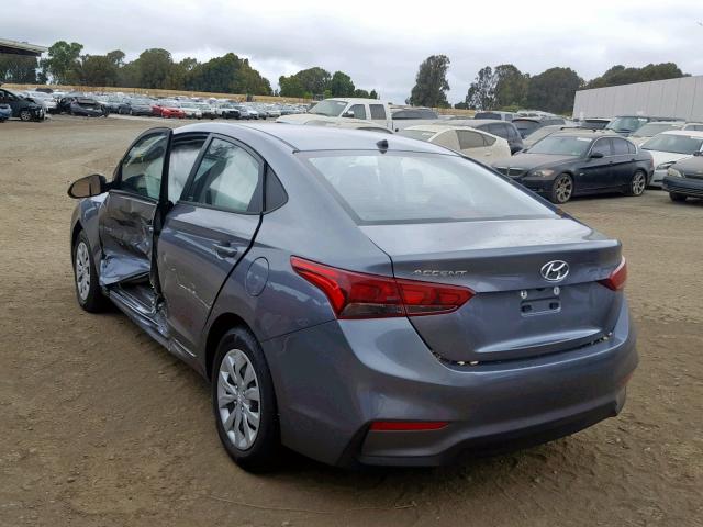 3KPC24A34KE069307 - 2019 HYUNDAI ACCENT SE GRAY photo 3