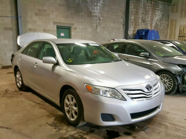 4T4BF3EK7BR218498 - 2011 TOYOTA CAMRY BASE SILVER photo 1