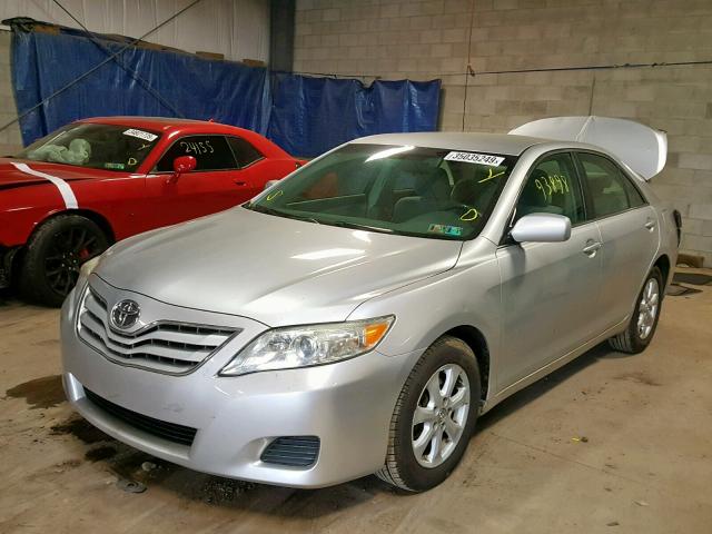 4T4BF3EK7BR218498 - 2011 TOYOTA CAMRY BASE SILVER photo 2