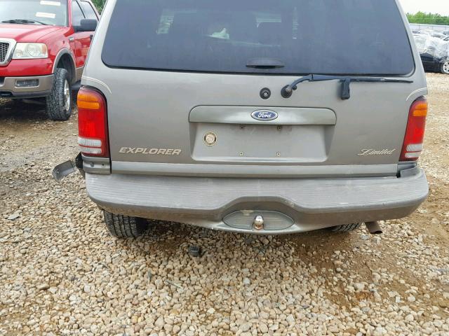 1FMZU85P2YZB43132 - 2000 FORD EXPLORER L GREEN photo 9