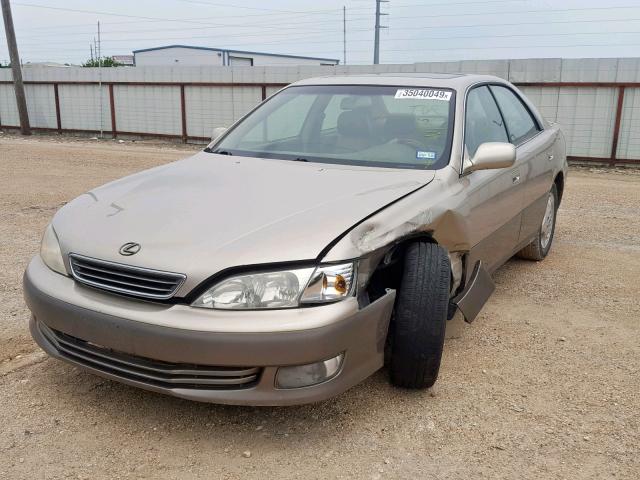 JT8BF28G1Y0281076 - 2000 LEXUS ES 300 GOLD photo 2