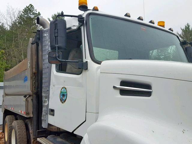 4V5KC9GF46N440152 - 2006 VOLVO VHD WHITE photo 9