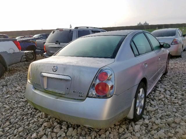 1N4BL11D95C120432 - 2005 NISSAN ALTIMA SE SILVER photo 4