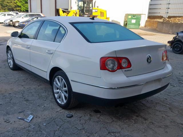 WVWJM7AN9AE070810 - 2010 VOLKSWAGEN PASSAT KOM WHITE photo 3