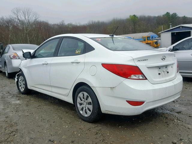 KMHCT4AE0GU988756 - 2016 HYUNDAI ACCENT SE WHITE photo 3