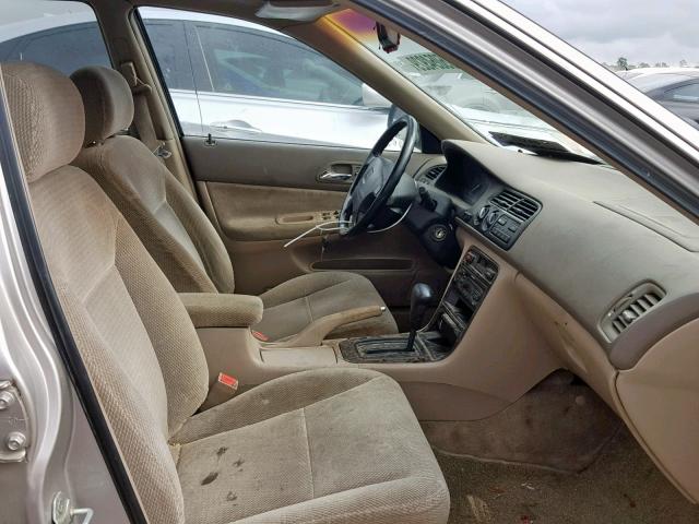 1HGCD5604VA101387 - 1997 HONDA ACCORD SE TAN photo 5